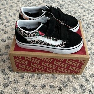 Vans NWT floral Velcro sneakers, toddler size 9.5